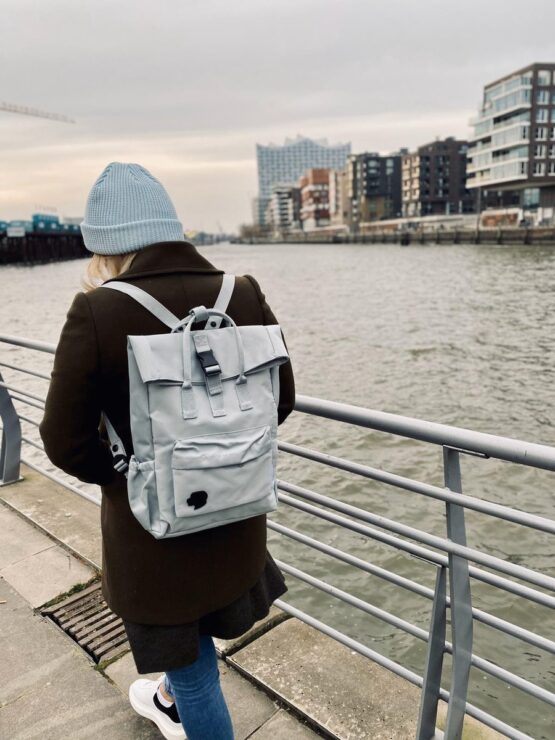 Schmuddelschnute Rucksack Grau Größe M – Bild 6
